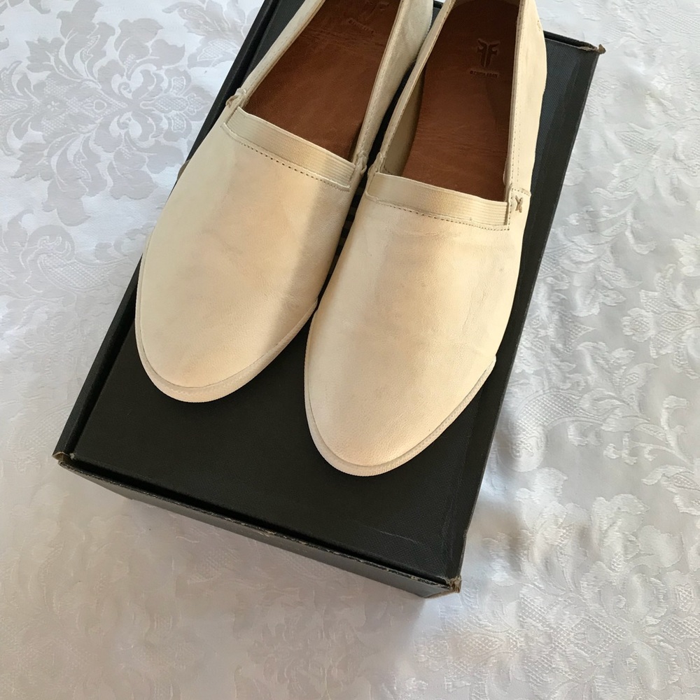 Frye slip on